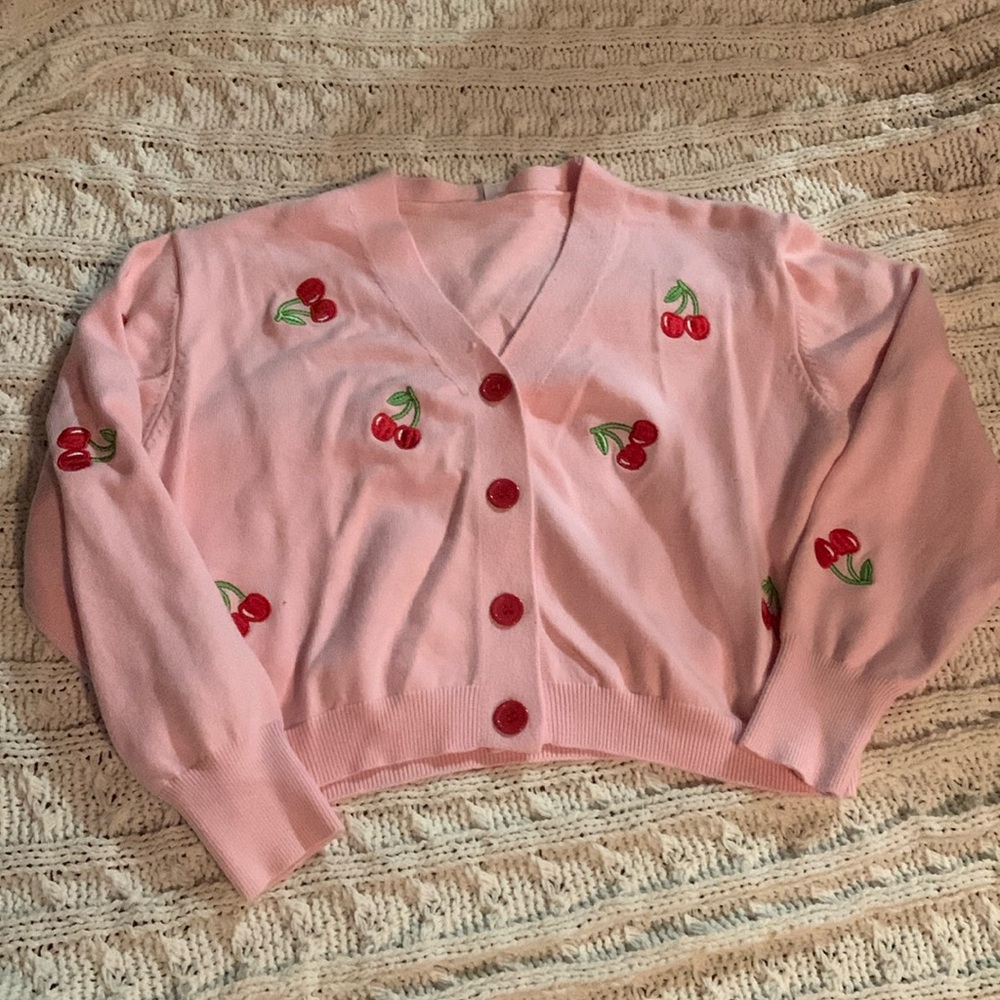 Cropped Pink cherry sweater